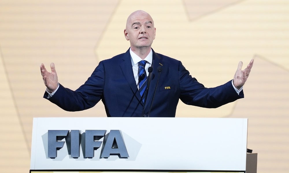 NBA直播:超分后的小特有多离谱,疯狂炫技震惊解说,对手羡慕至极!.